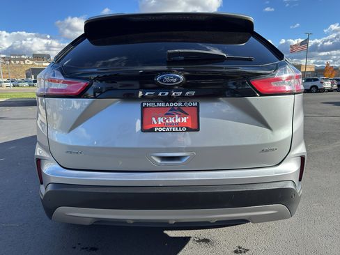 Used 2022 Ford Edge SEL image 3