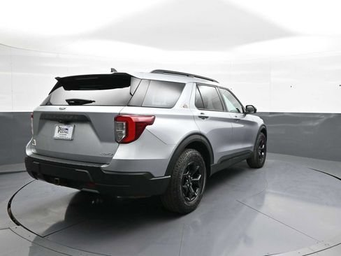 Used 2022 Ford Explorer Timberline w/ Timberline Technology Package AWD/4WD image 6