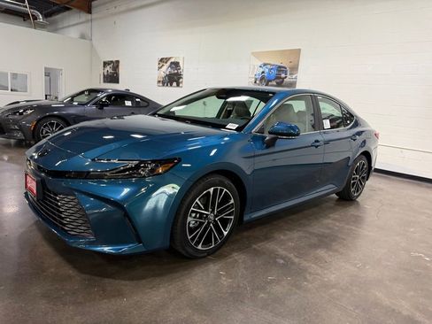 New 2026 Toyota Camry XLE FWD image 4