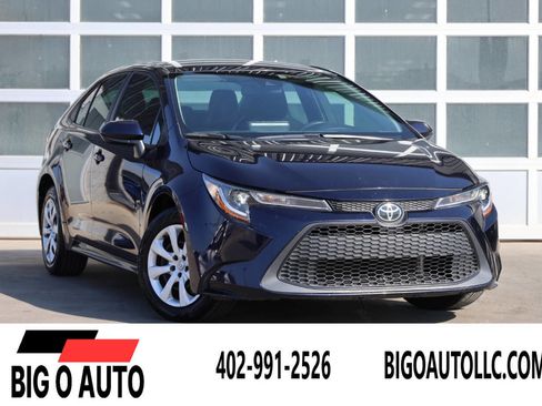 Used 2022 Toyota Corolla LE image 1
