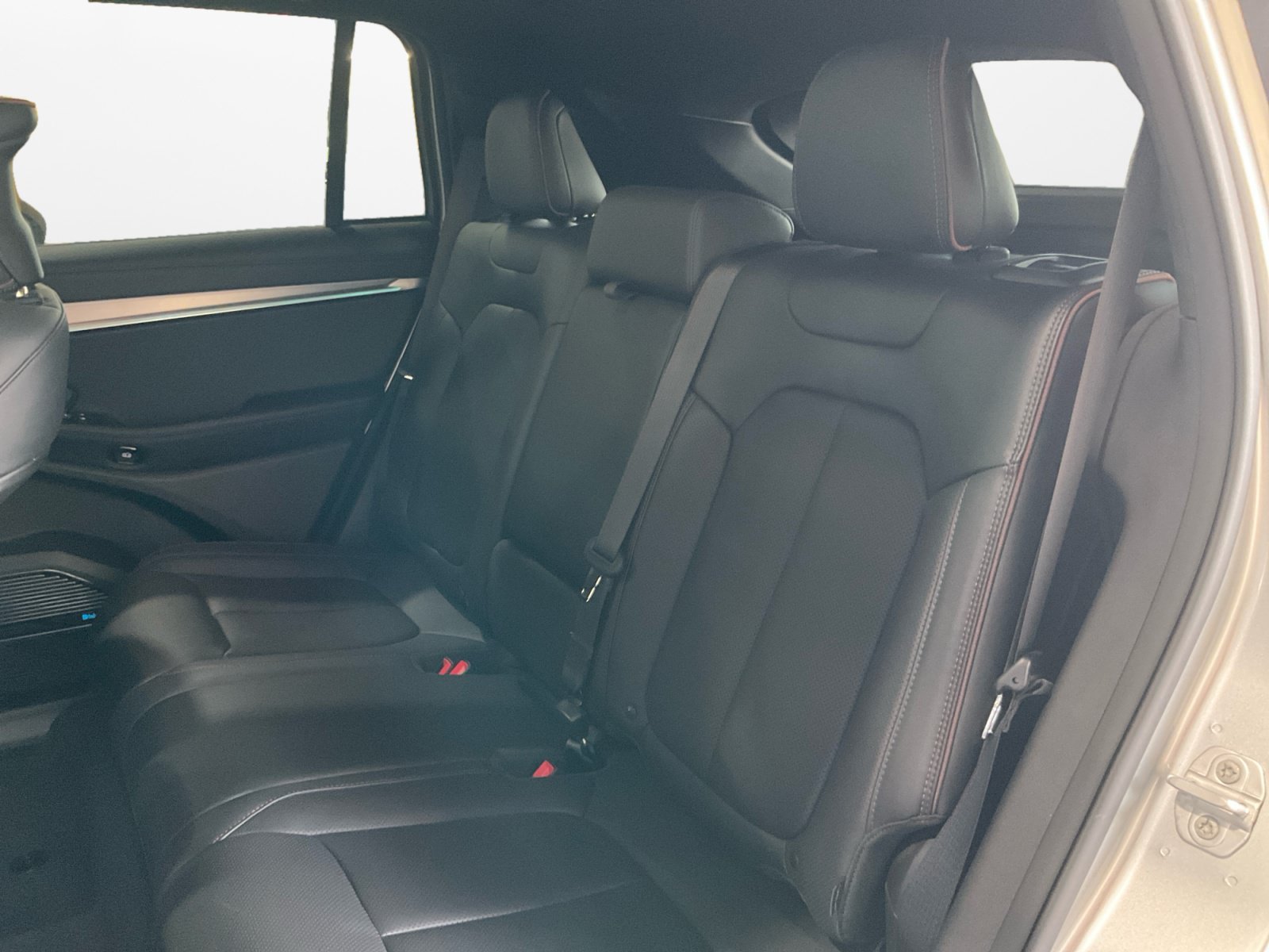 Used 2024 Jeep Wagoneer Launch Edition AWD/4WD image 15