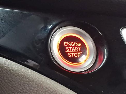 Used 2020 Honda Pilot Touring image 24