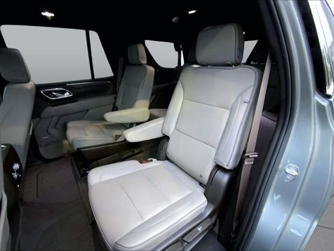 Used 2023 GMC Yukon SLT w/ SLT Premium Package AWD/4WD image 20