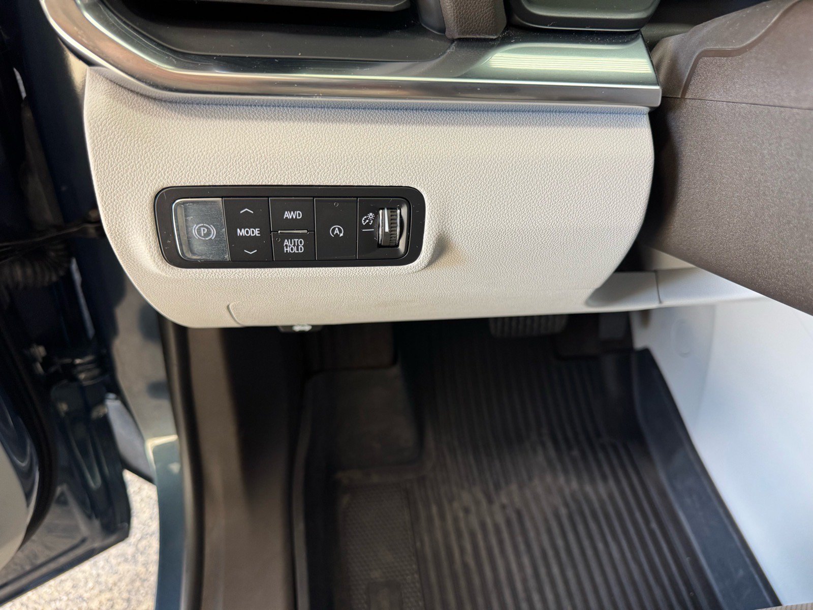 Used 2026 GMC Terrain Denali w/ LPO, Floor Liner Package AWD/4WD image 19