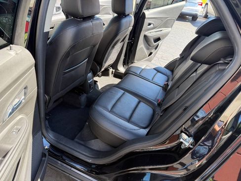 Used 2019 Buick Encore Essence w/ Experience Buick Package AWD/4WD image 12