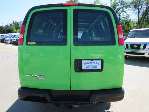 Used 2013 Chevrolet Express 3500 Extended RWD image 5