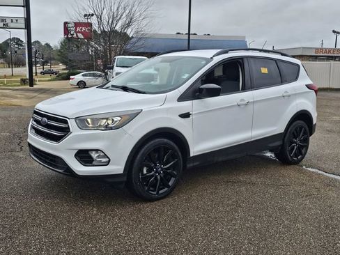 Used 2019 Ford Escape SE image 7