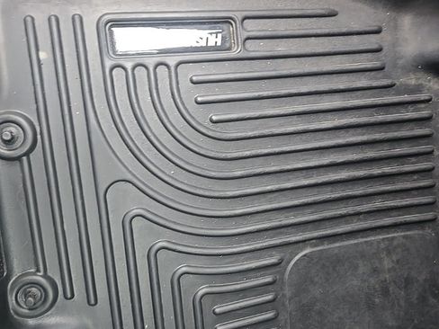 Used 2018 Nissan Rogue Sport SV w/ SV All-Weather Package image 13