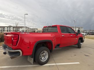 Used 2023 Chevrolet Silverado 3500 LTZ w/ LTZ Texas Edition video 2
