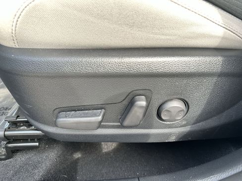 Certified 2023 Kia Soul EX FWD image 14