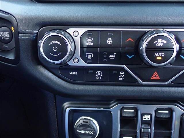 Used 2024 Jeep Gladiator Rubicon w/ Technology Group AWD/4WD image 18
