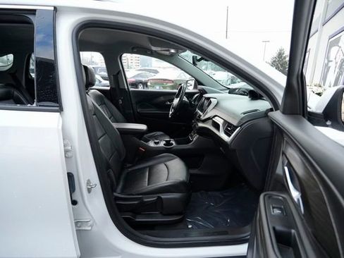 Used 2020 GMC Terrain SLT image 25