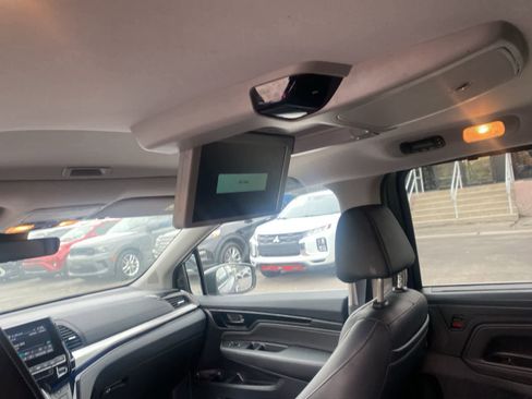 Used 2023 Honda Odyssey Touring image 15