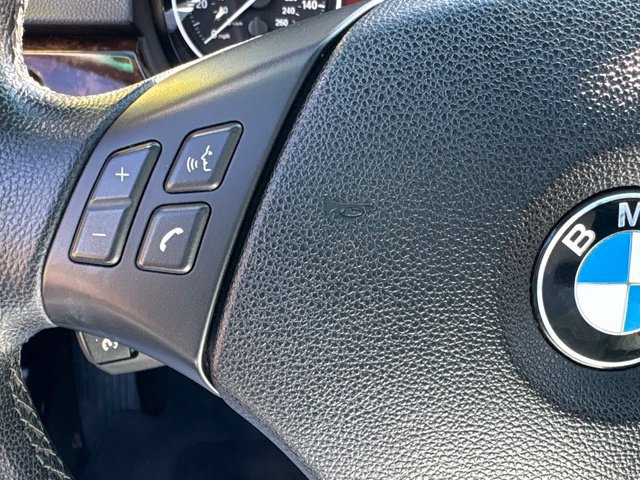 Used 2011 BMW 328i xDrive Sedan AWD/4WD image 24