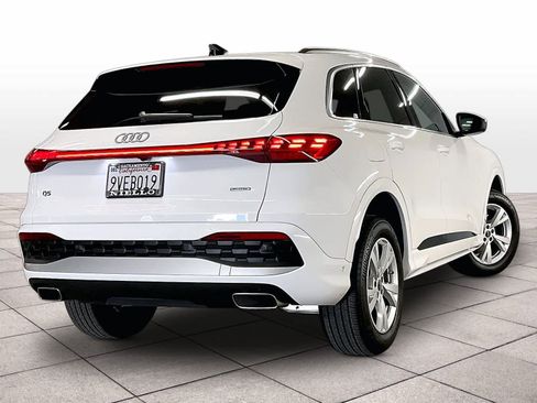 Certified 2025 Audi Q5 Premium AWD/4WD image 14
