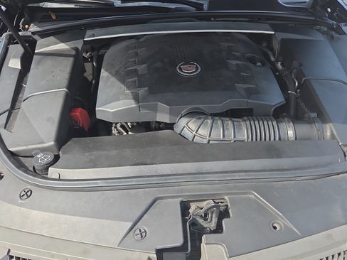 Used 2011 Cadillac CTS Coupe RWD image 16