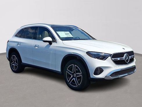Used 2026 Mercedes-Benz GLC 300 4MATIC image 3