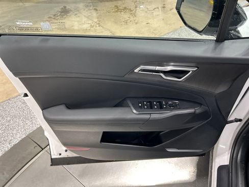 New 2026 Kia Sportage X-Line image 12