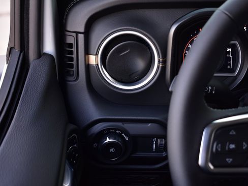 New 2025 Jeep Wrangler Sahara image 43