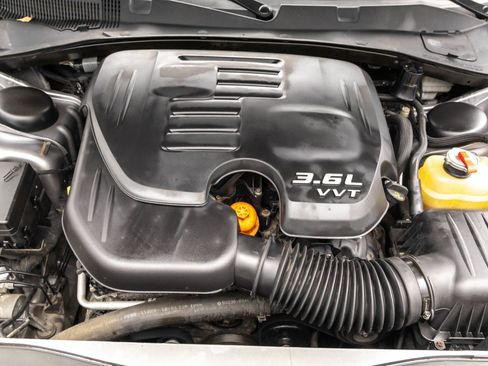 Used 2015 Dodge Charger SXT image 44