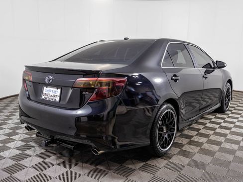 Used 2012 Toyota Camry SE w/ Leather Pkg FWD image 18