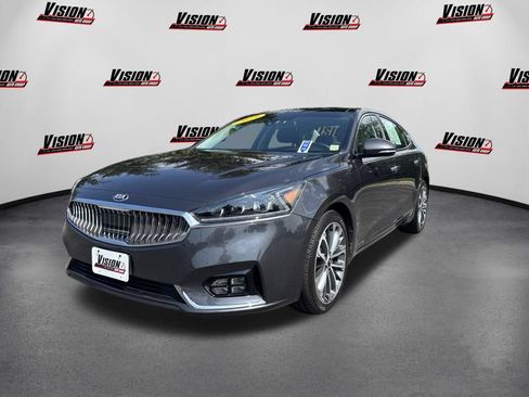Used 2019 Kia Cadenza Technology FWD image 1