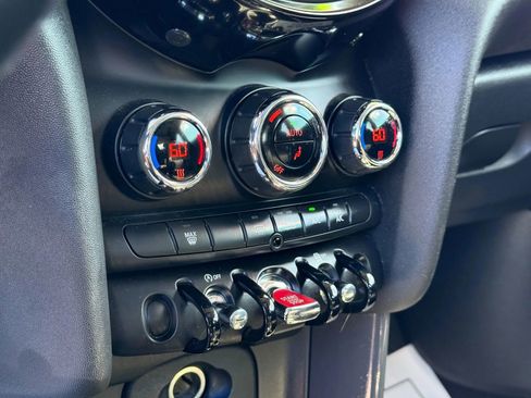 Used 2015 MINI Cooper 2-Door Hardtop image 20