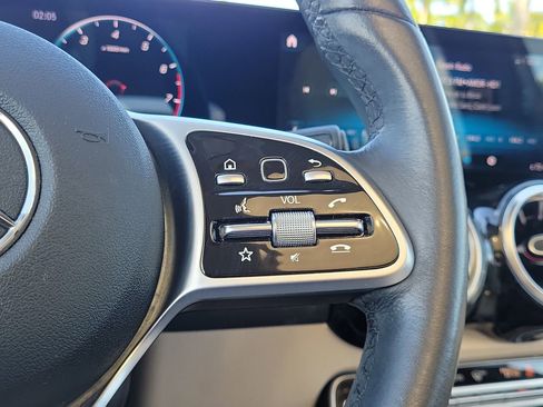 Certified 2022 Mercedes-Benz GLB 250 GLB 250 image 30