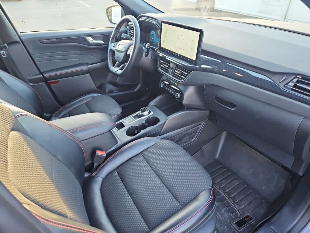 Used 2023 Ford Escape ST-Line Elite AWD/4WD image 13