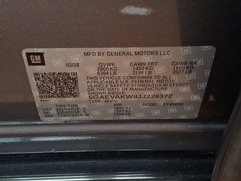 Used 2018 Buick Enclave Essence AWD/4WD image 26
