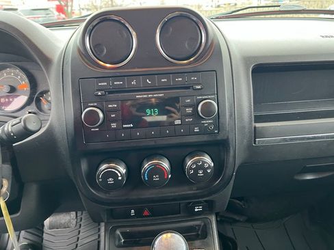 Used 2014 Jeep Patriot Sport image 28