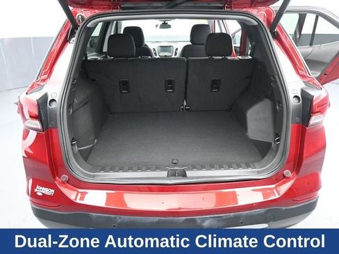 Used 2023 Chevrolet Equinox LT image 16