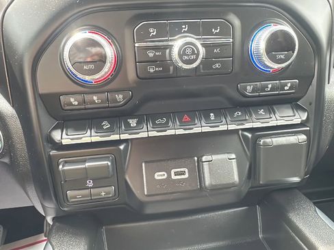 Used 2023 GMC Sierra 2500 AT4 w/ Gooseneck/5TH Wheel Package AWD/4WD image 12