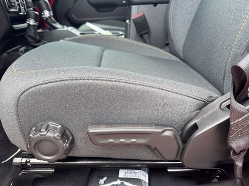 New 2025 Jeep Wrangler Sport S image 9