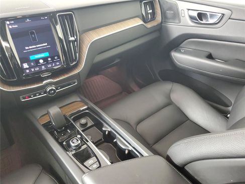 Certified 2023 Volvo XC60 B5 Plus w/ Protection Package Premier FWD image 17