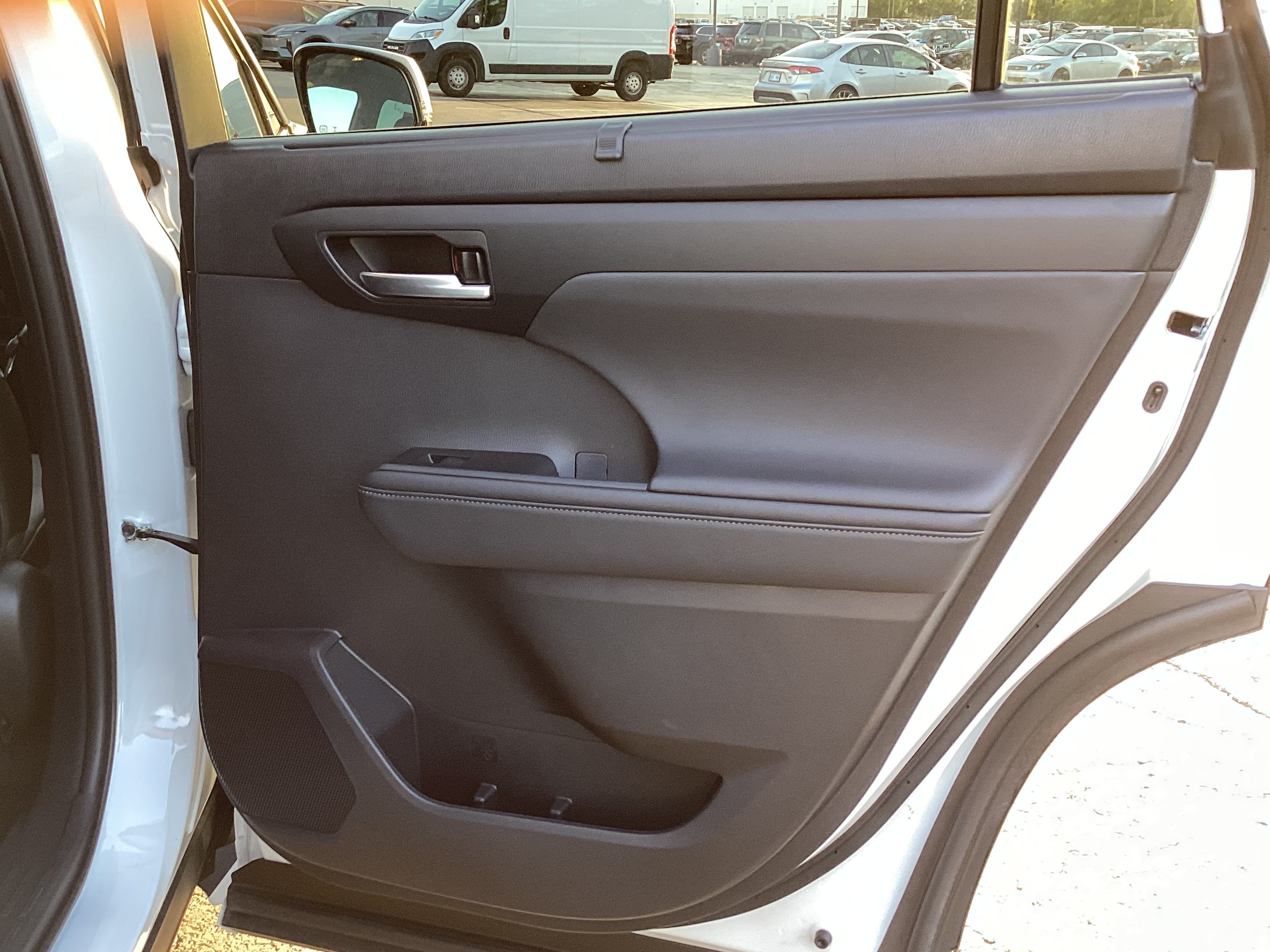 Certified 2026 Toyota Highlander XLE AWD/4WD image 25