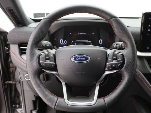 Used 2025 Ford Explorer ST-Line w/ ST-Line Street Pack image 18