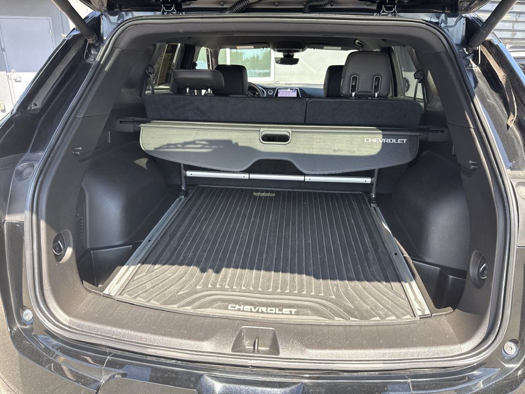 Used 2020 Chevrolet Blazer Premier w/ Driver Confidence II Package FWD image 32