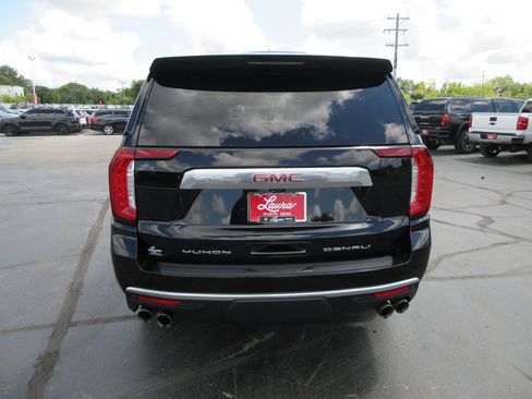 Used 2021 GMC Yukon Denali w/ Denali Premium Package AWD/4WD image 6