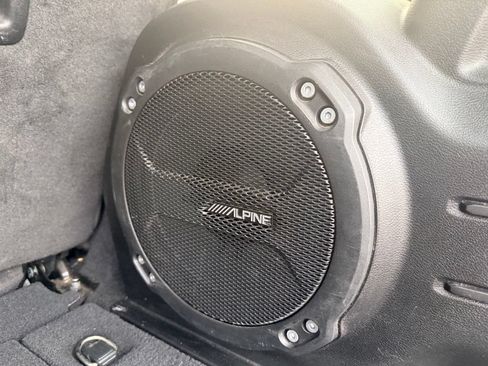 Used 2019 Jeep Wrangler Unlimited Sahara w/ Uconnect 4C Nav & Sound Group AWD/4WD image 31