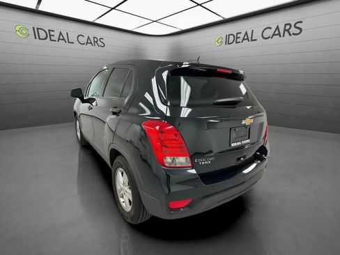 Used 2020 Chevrolet Trax LS w/ Tint and Cruise Package FWD image 7