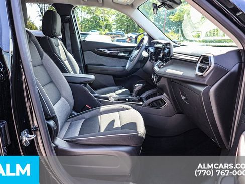 Used 2025 Chevrolet TrailBlazer LT FWD image 21