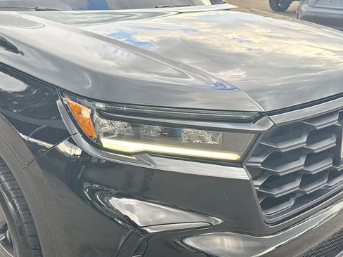 Certified 2025 Honda Pilot Sport image 34