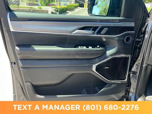 New 2026 Jeep Grand Wagoneer L Limited AWD/4WD image 10