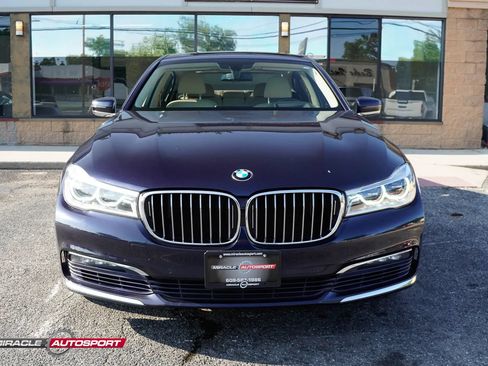 Used 2016 BMW 750i xDrive AWD/4WD image 2
