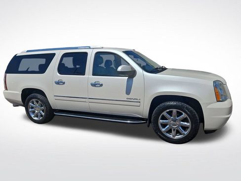 Used 2014 GMC Yukon XL Denali AWD/4WD image 6