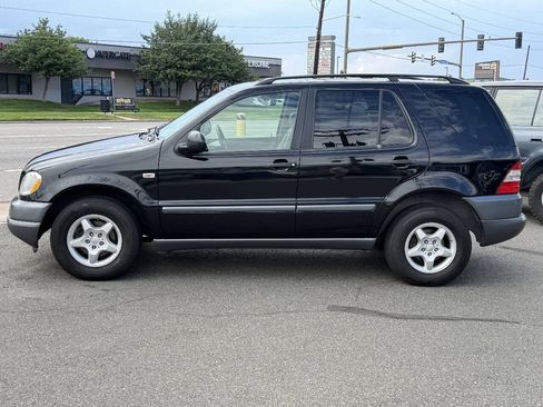 Used 1999 Mercedes-Benz ML 320 4MATIC image 6