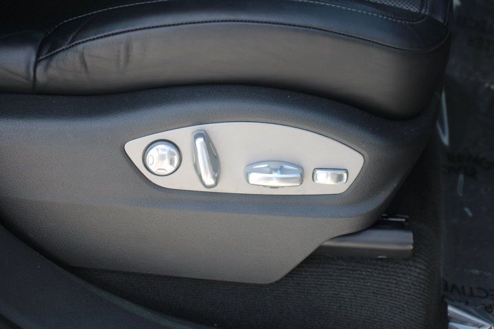 Used 2016 Porsche Cayenne AWD/4WD image 21
