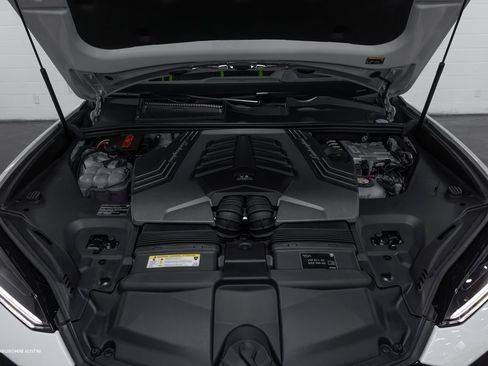 New 2025 Lamborghini Urus SE image 4