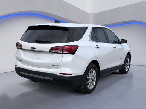 Used 2022 Chevrolet Equinox LT image 3
